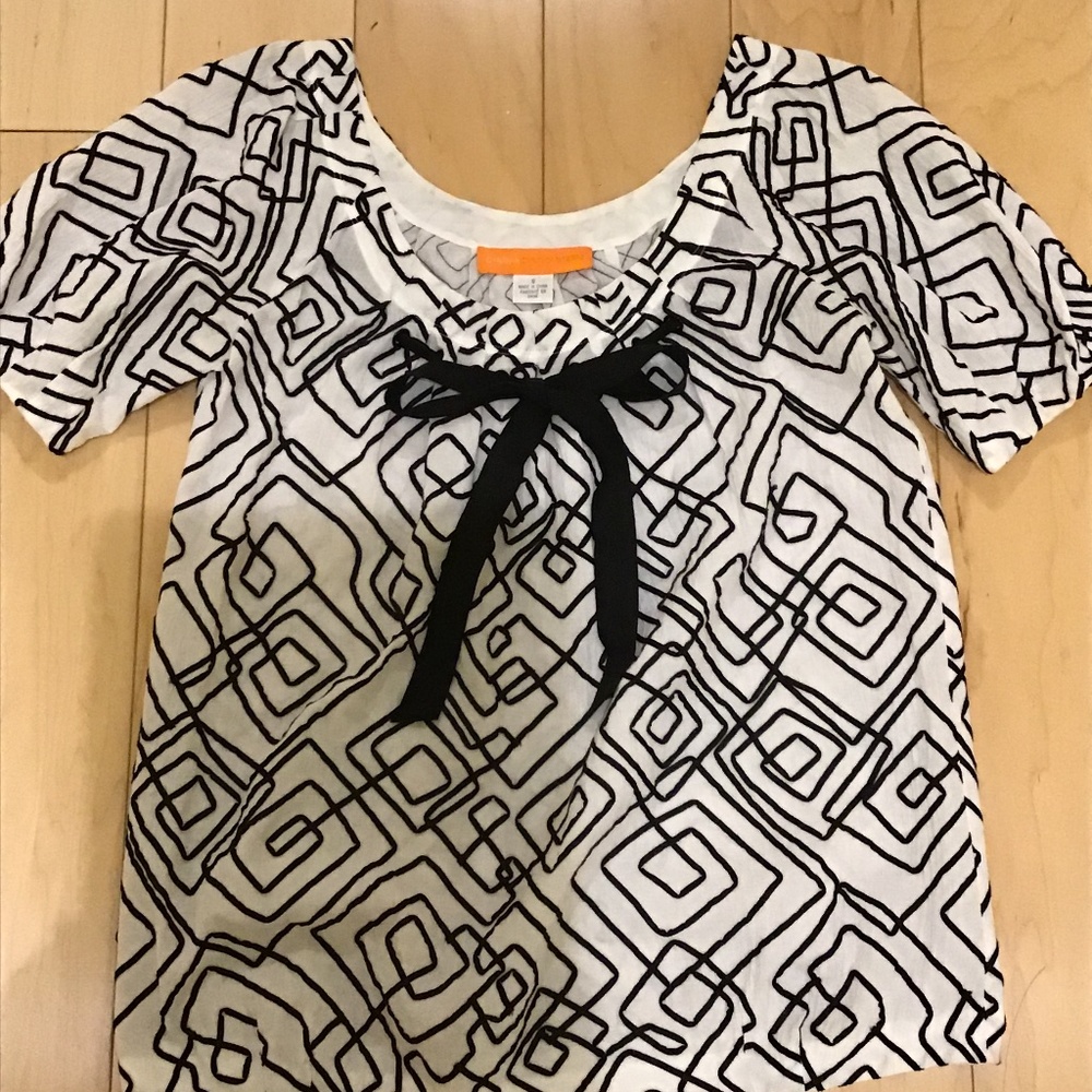 Cynthia Steffe White Blouse w/ Black Ribbon Piping